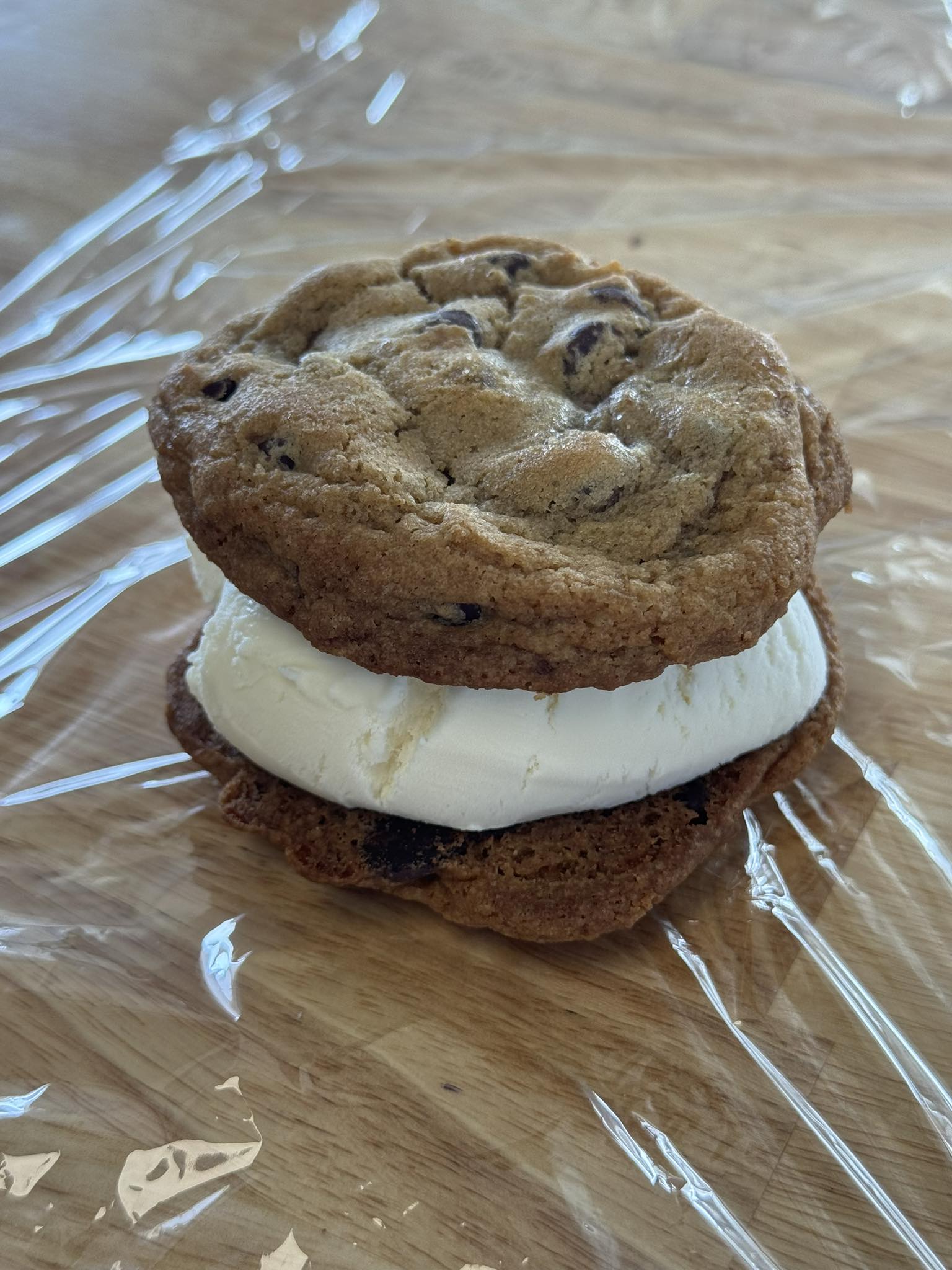 Driftwood dessert sandwich